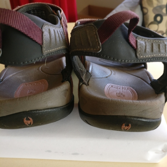 Teva men sandals Size:11 - Picture 2 of 5